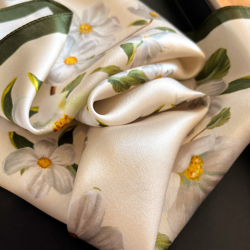 Luksusowy 100% jedwabny kwadra – Ascot Neck Scarf recenzja i cena